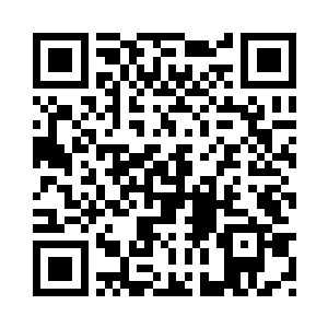 端起一杯红酒就泼到了小欣的脸上二维码生成