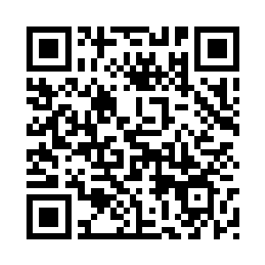 笑眯眯地在珠珠的脸颊上亲了一口二维码生成