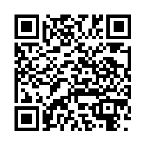 第一时间搭乘着军用飞机飞往了长白山脉二维码生成