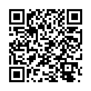 第二日一早刘萱与邓玉刚刚用完早点二维码生成