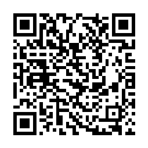 等镇国公骂完了喘着气喝着镇国公夫人端来的水时二维码生成