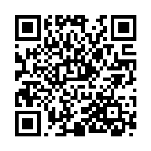 等黄依跟着杨一凡进入到他的办公室之后二维码生成