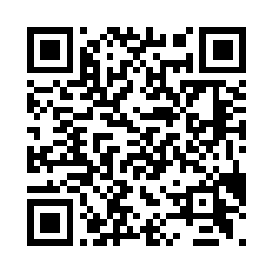 米迦勒也重新将目光移到了愤怒的身上二维码生成