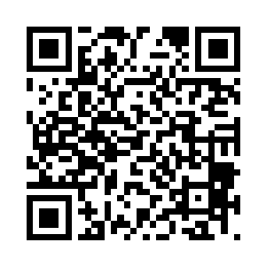 紧接着一个身段丰腴的美妇忽然从那边现身二维码生成