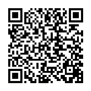 紧接着又转过脑袋看了看右边的射手圣骑和双子圣骑二维码生成