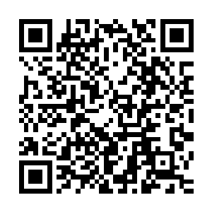 紧接着在圆点的边上出现了类似于半截圆锥体一样的神奇景象二维码生成