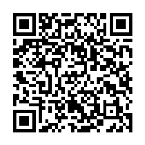 紧接着纳甲土尸看到了那人耳朵上竟然各长着一只眼睛二维码生成