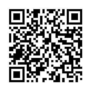 紧紧注视着她那无名指上的红色钻戒二维码生成