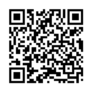 紧紧的跟在苏凡的身后没有丝毫的退让二维码生成