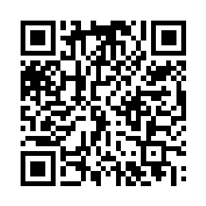 紫色的嘴唇让叶子柯想起在街上看到的女人二维码生成