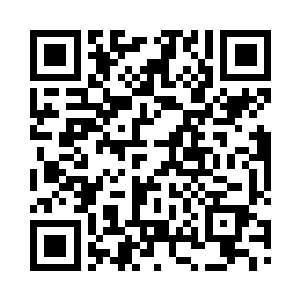 紫鹰的长喙和钩爪一次次想要抓住蛇芯二维码生成