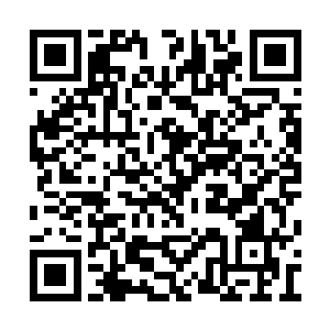 紫黑色的陶制茶杯上浮出一抹袅袅婷婷的水汽来二维码生成