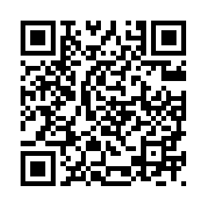 红叶和言梦在她们身边经过的时候二维码生成