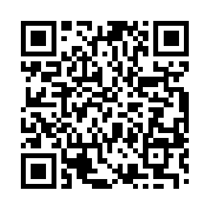 红地毯从摆有巨大奥斯卡金人雕像的门口二维码生成