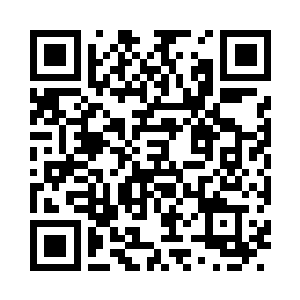 红色大草原上所有的动物都必须躲在地下二维码生成