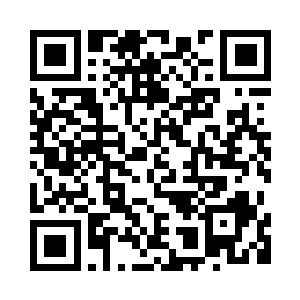 约翰尼在吧台后对珍妮眨了眨眼睛二维码生成