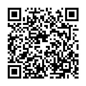 细微的抽气声并没有引起处在欢乐中的男女的注意二维码生成