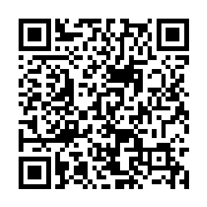 终于听到前面传来隐隐的兵器撞击的声音和交谈声二维码生成