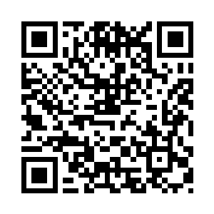 终于有位小少数民族的妇女走进诊室二维码生成