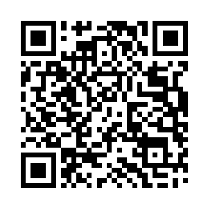 绍大人忙完了一天的公务自书房回到内室二维码生成