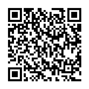 给人一种想跪在他面前都没有用勇气抬头睁眼的压迫感二维码生成