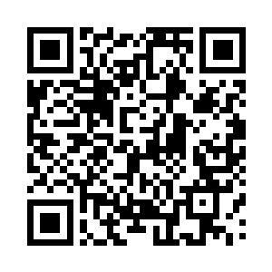 给人印象深刻的就是两道浓如墨的眉毛二维码生成