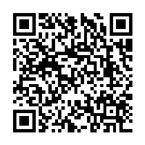 给巴克挨个过目了放到自己靠窗那边的座位上清理二维码生成