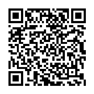 给自己营造一个可以把自己隐藏在黑暗里的环境二维码生成