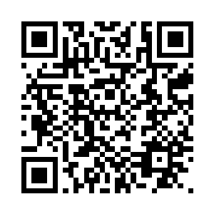 绝倾殇回头看了一眼闪身而来的妙兮二维码生成