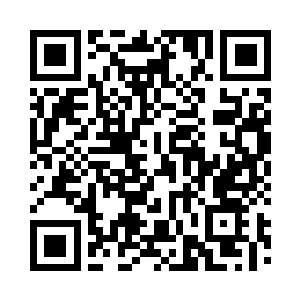 绝倾殇在小白毛绒绒的小脸上亲了一下二维码生成