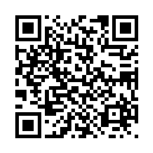 继续一勺一勺往小天星的嘴里送过去二维码生成