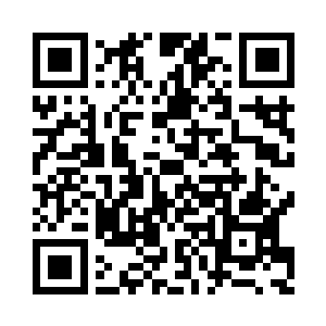 继而一个不小心就这么摔倒在了三人的面前二维码生成