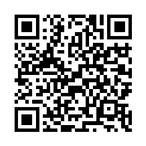 继而一位通的中年人出现在了我们的视线中二维码生成