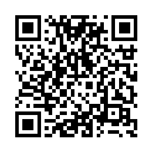 继而抱过来一个靠垫放在自己的身前二维码生成