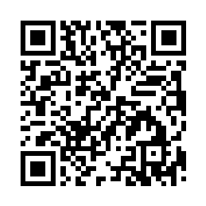 绿山下有一群灰狼和一群白羊在对峙二维码生成