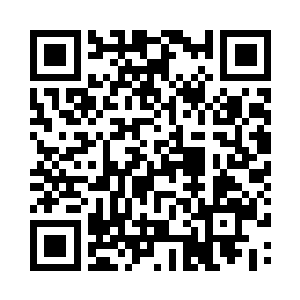 绿色的火焰在空气中凝聚成一个个字母二维码生成
