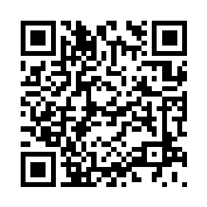 缭绕在洞内的霹雳飞剑立刻如狂风暴雨般射出二维码生成