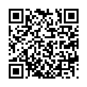 罗双飞背后大块的布片一块块被撕飞了二维码生成