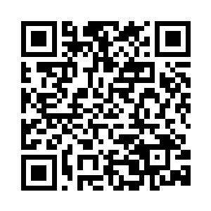 罗迪一边小心翼翼地把控着操纵杆二维码生成