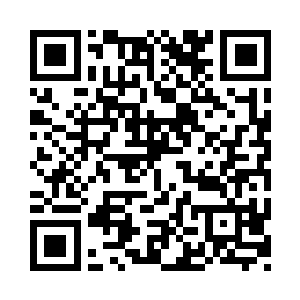 罗迪的额头上脸蛋上就已经印满了唇印了二维码生成