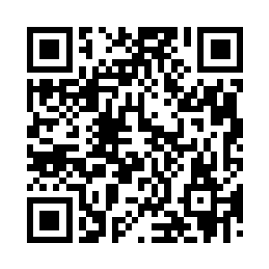 翘翘的小嘴儿像离了水的鱼儿一样微微张开二维码生成