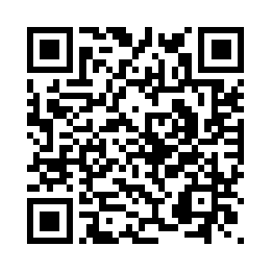 翡冷奕在通道的左边看见一个石室二维码生成