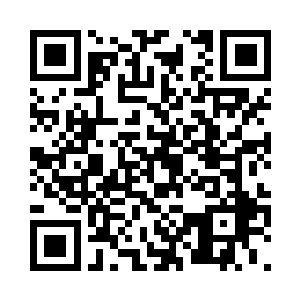 翻云覆雨楼的白公子正在队伍正前方二维码生成