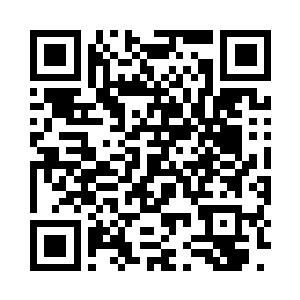 老二还是一如既往蜷缩在被窝里戴着耳机二维码生成