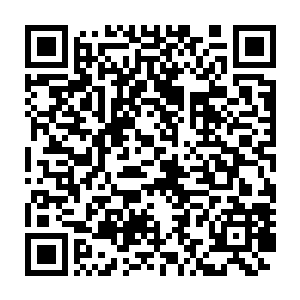 老哈里第一个闻到了发酵罐里那些啤酒与以往截然不同的特殊香味二维码生成