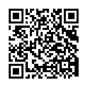 老妈朝雅文抓过去的时候她瞅准了空档二维码生成