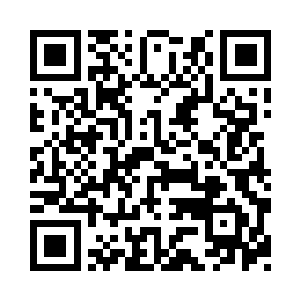 老板娘三人略生警觉地回头看了眼苗毅二维码生成