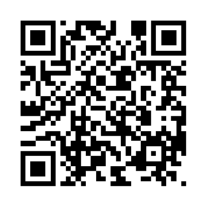 老爷爷关上自己的房门背上自己的行李二维码生成