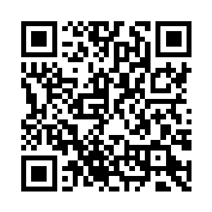 老男人睁大了眼睛不敢相信的看着君无妄二维码生成