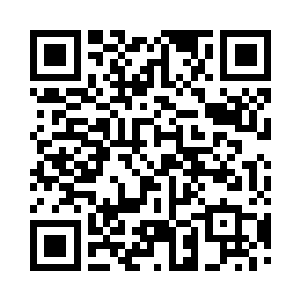 老者手腕一翻取出三个玉葫芦递了过来二维码生成